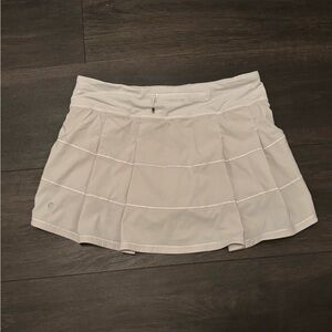 Women Lululemon Pace Rival Mid-Rise Skirt White Size 8
